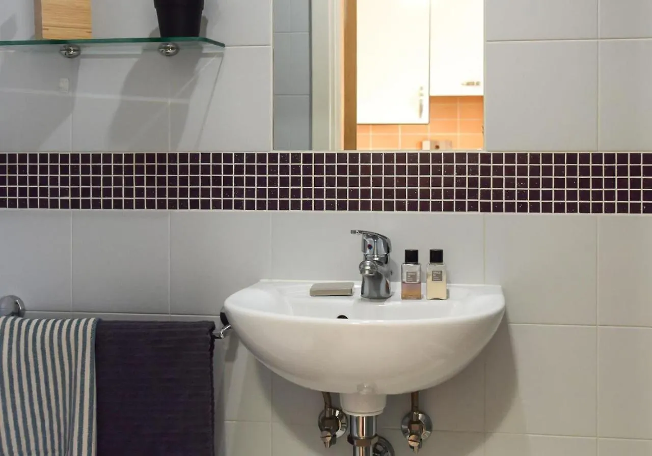 Studios And Ensuite Bedrooms With Shared Kitchen At Fountainbridge In Edinburgh Apartment
