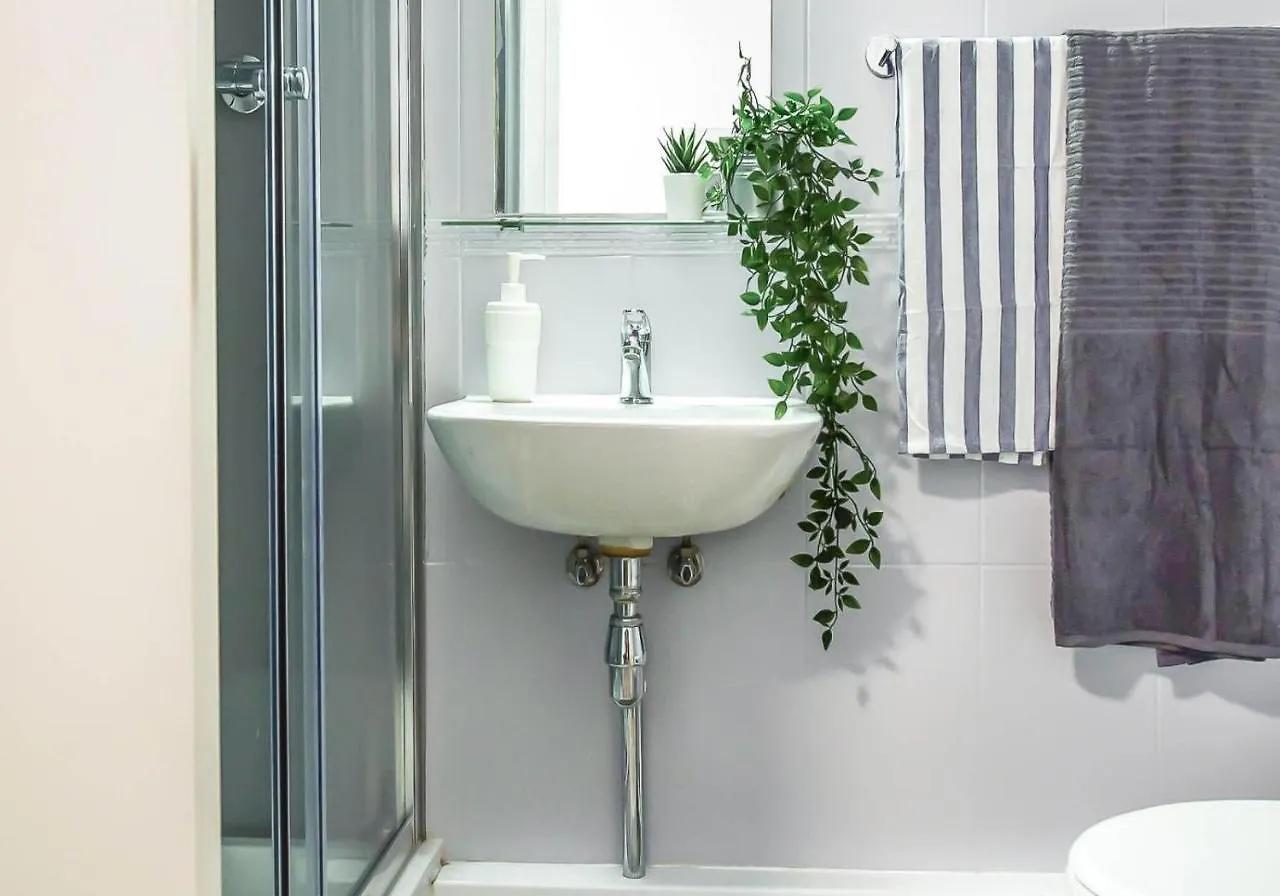 Studios And Ensuite Bedrooms With Shared Kitchen At Fountainbridge In Edinburgh